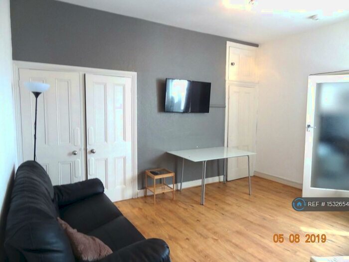 4 Bedroom Maisonette To Rent In Glenthorn Rd, Newcastle Upon Tyne, NE2