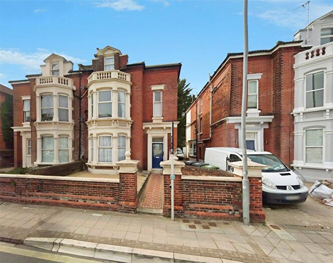 1 Bedroom Flat To Rent In Victoria Road North, Southsea, Hampshire, PO5