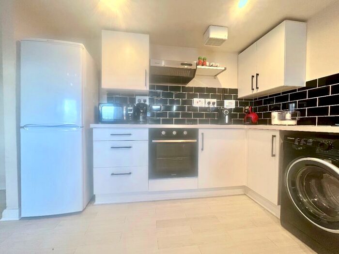 2 Bedroom Apartment To Rent In Columbia Place, Fornham Street, Sheffield, S2