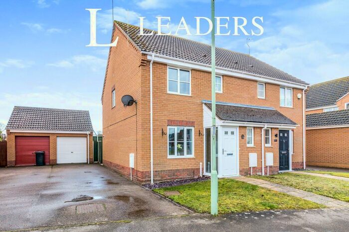 3 Bedroom Semi-Detached House To Rent In Johnson Way, Lowestoft, NR32