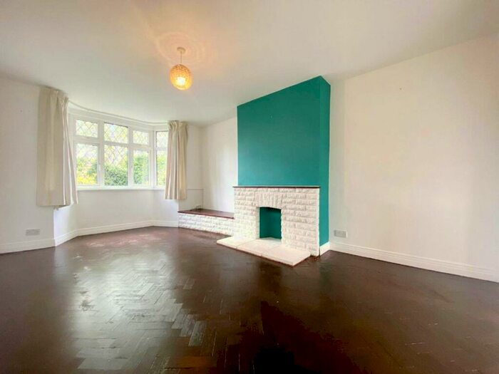 3 Bedroom Semi-Detached House To Rent In Pine Gardens, Ruislip, HA4