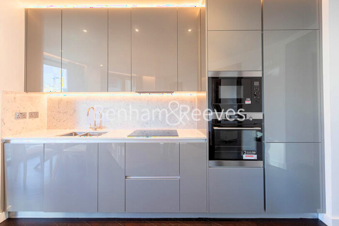 2 Bedroom Apartment To Rent In Charles Clowes Walk, London, SW11