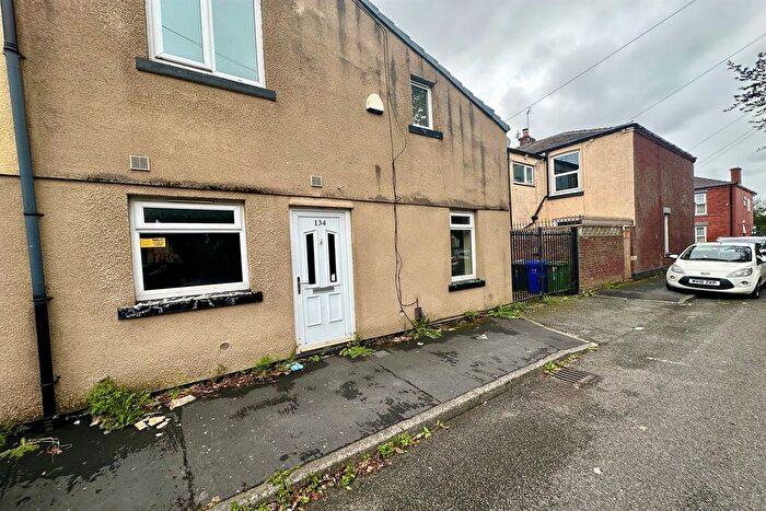 2 Bedroom Flat To Rent In Church Street, Dukinfield, SK16