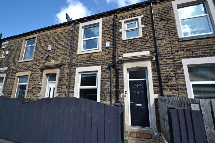 3 Bedroom Terraced House For Sale In Woodbine Terrace, Idle, BD10