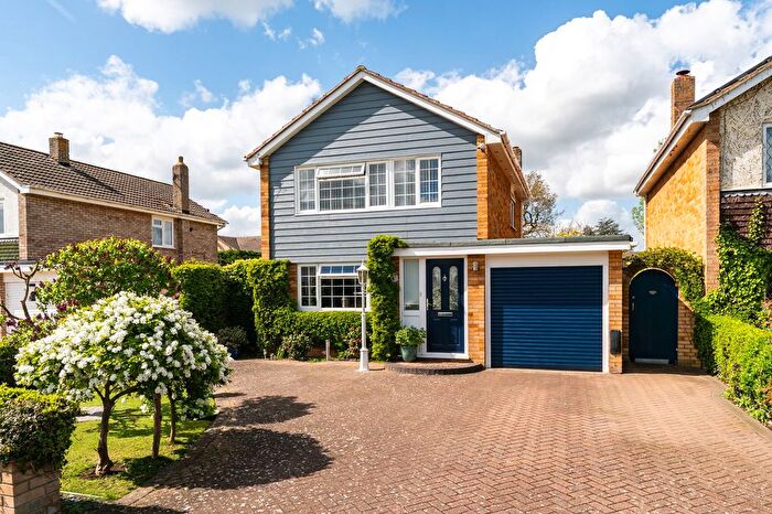 3 Bedroom Detached House For Sale In Parkway, St. Ives, PE27