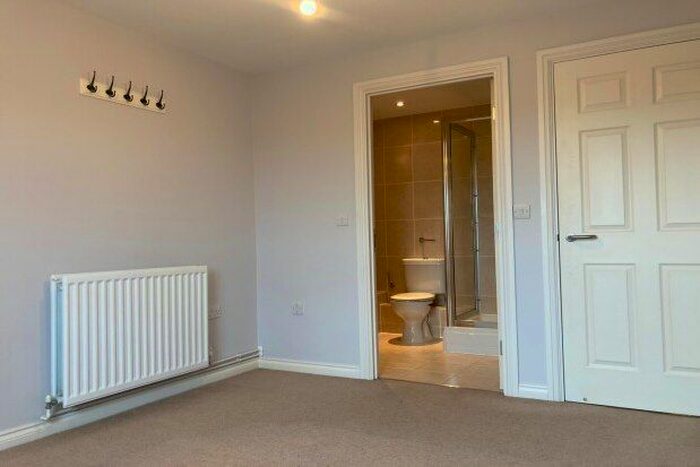 2 Bedroom Flat To Rent In Buckingham Road, Bicester, OX26
