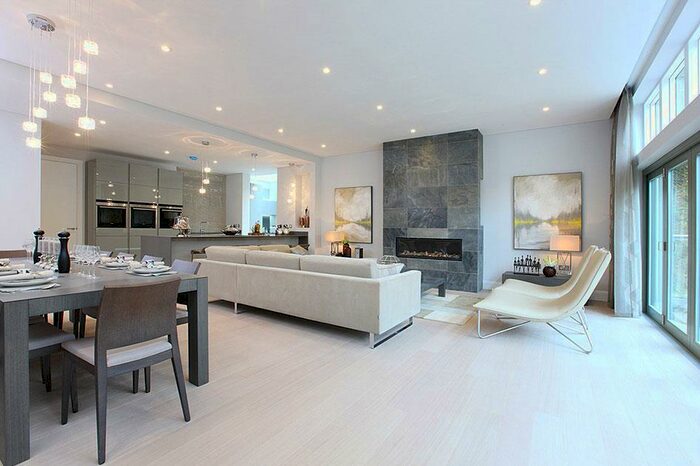 4 Bedroom Terraced House To Rent In Chantry Quarry, Guildford, GU1