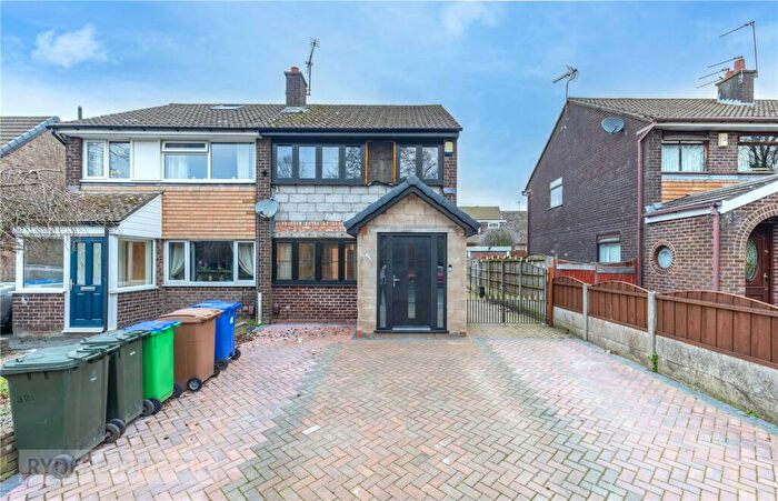 3 Bedroom Semi Detached House For Sale In Boarshaw Road, Middleton, Manchester, M24