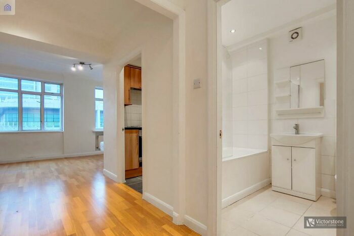 Studio To Rent In Warren Court, Euston Road, Fitzrovia, London, NW1