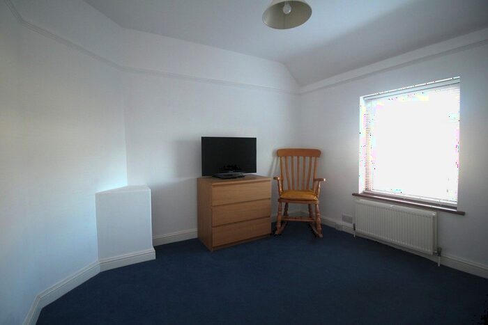 1 Bedroom Maisonette To Rent In Garston Crescent, WD25