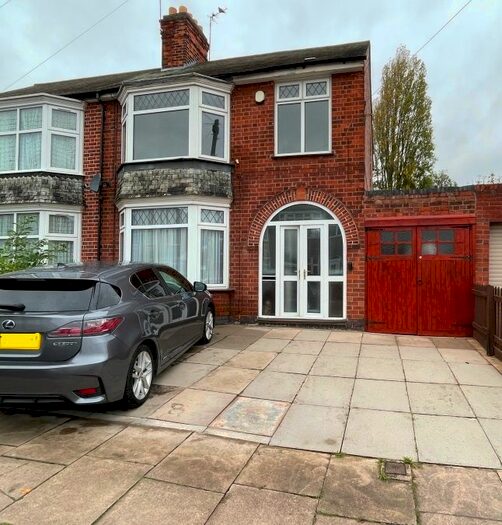 3 Bedroom Semi-Detached House To Rent In Kedleston Road, Leicester, LE5