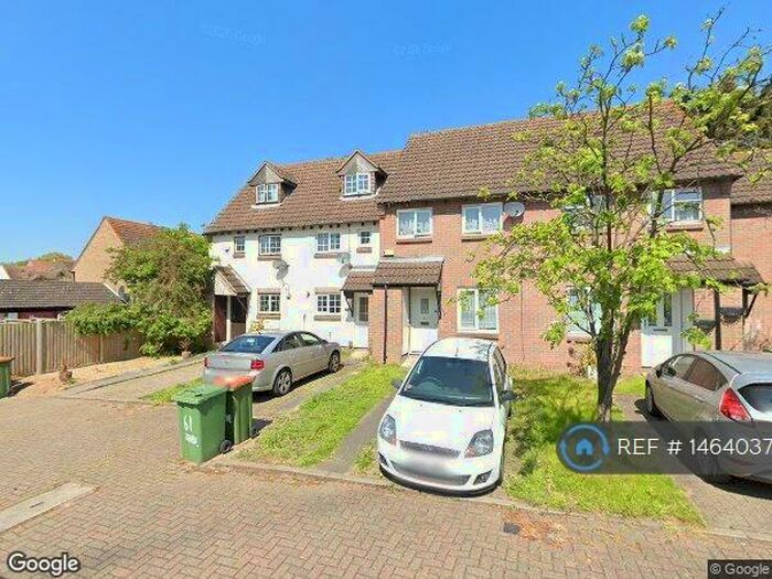 3 Bedroom Terraced House To Rent In Jade Close, London, E16