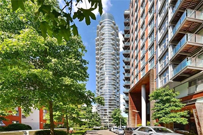 3 Bedroom Flat To Rent In Charrington Tower, Biscayne Avenue, Canary Wharf, Blackwall Way, London, E14
