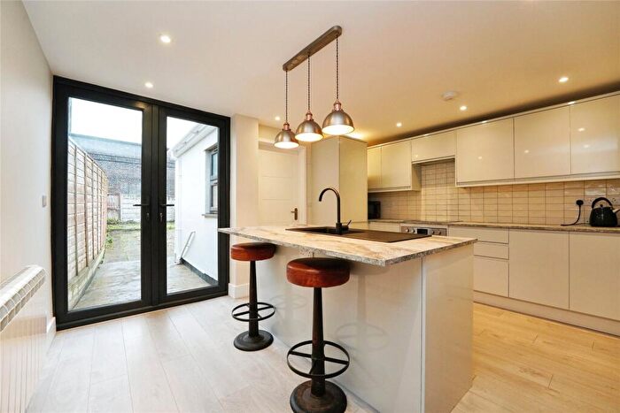 3 Bedroom House To Rent In Swindon Street, Cheltenham, GL51