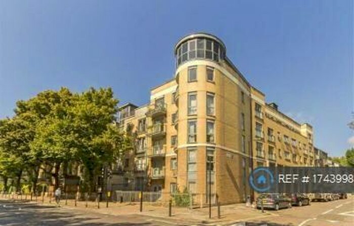 1 Bedroom Flat To Rent In Tower Court, London, N1