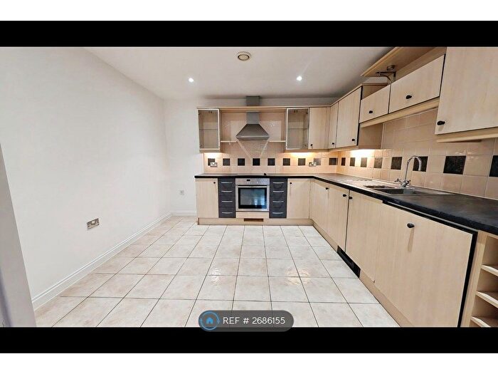 2 Bedroom Flat To Rent In Heol Tredwen, Cardiff, CF10