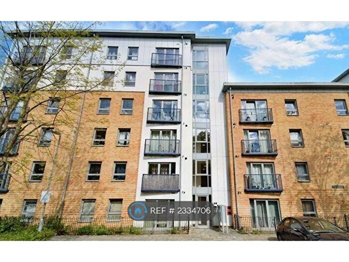 2 Bedroom Flat To Rent In Priestley Road, Basingstoke, RG24