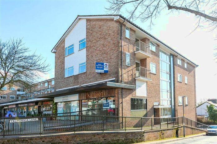 2 Bedroom Flat To Rent In Claire Court, High Road, Bushey Heath, Bushey, WD23