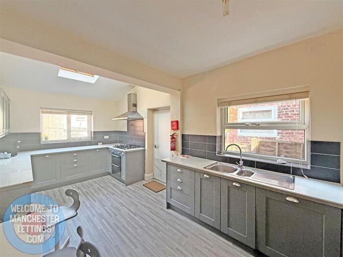 7 Bedroom Terraced House To Rent In Talbot Road Fallowfield, M14