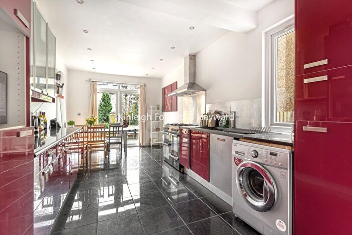 4 Bedroom Detached House To Rent In Gassiot Road, Tooting, London, SW17