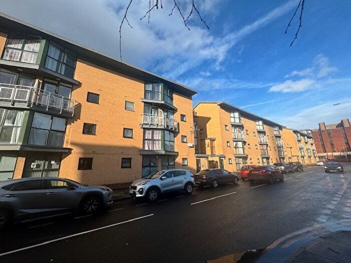 2 Bedroom Flat To Rent In Burlington Street, Manchester, M15