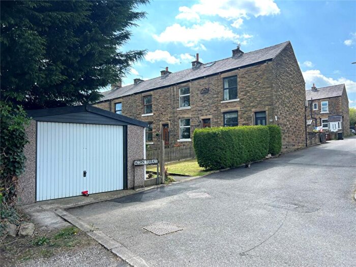 2 Bedroom End Of Terrace House For Sale In Acorn Terrace, New Mills, High Peak, Derbyshire, SK22