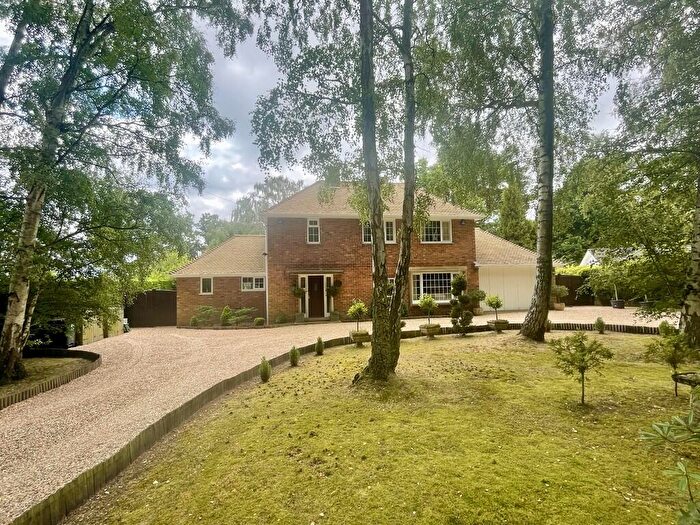 4 Bedroom Detached House For Sale In Kirkby Lane, Woodhall Spa, LN10