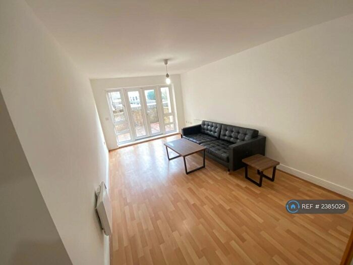 1 Bedroom Flat To Rent In Hamilton House, London, E14
