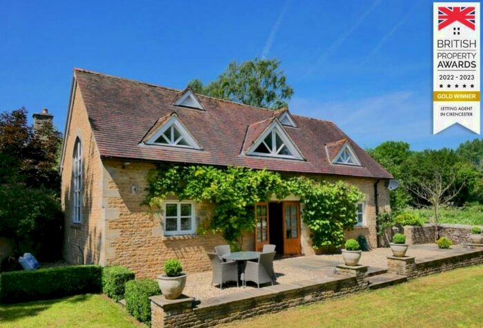 3 Bedroom Detached House To Rent In School Lane, Driffield, GL7