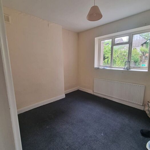 1 Bedroom Flat To Rent In Vicarage Park, Plumstead, SE18