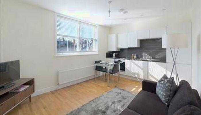 1 Bedroom Flat To Rent In Hamlet Gardens, London, W6