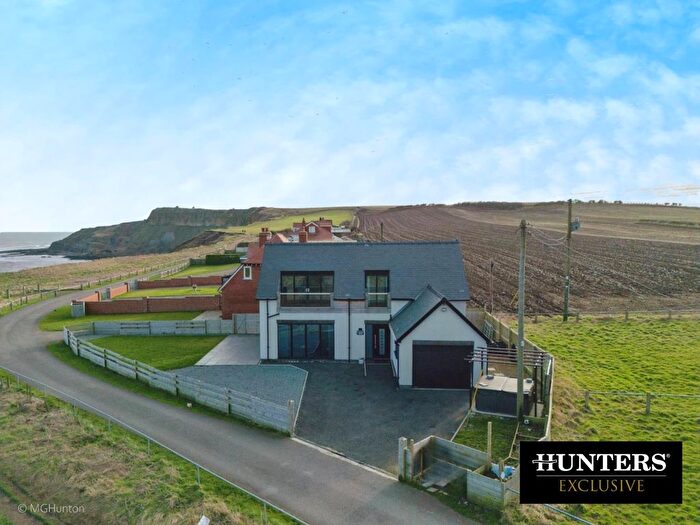 4 Bedroom Detached House For Sale In Killerby Cliff, Cayton Bay, Scarborough, YO11