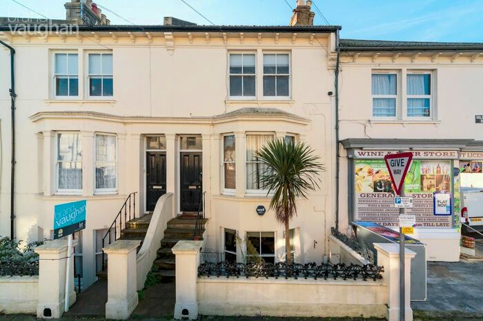1 Bedroom Flat To Rent In Goldstone Road, Hove, East Sussex, BN3