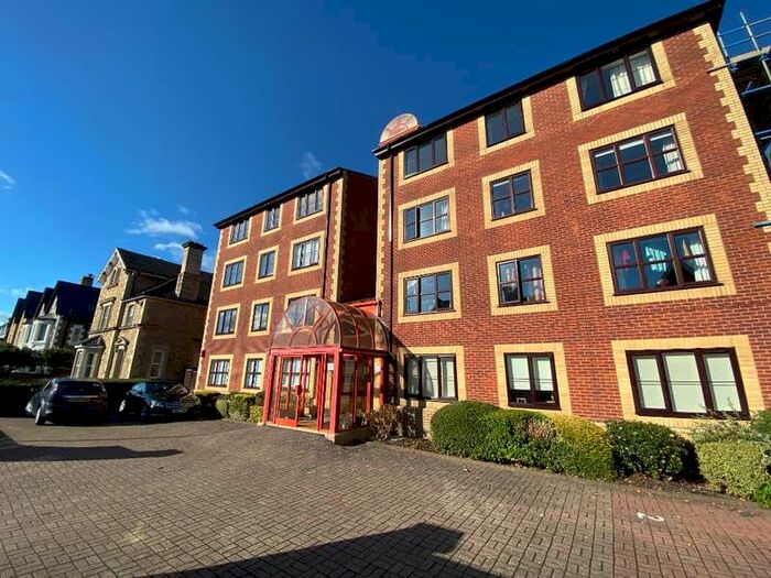 2 Bedroom Apartment To Rent In Bath Road Old Town, Swindon, SN1