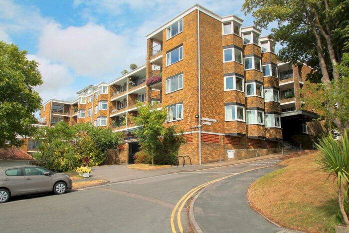 2 Bedroom Apartment To Rent In Varndean Drive, Brighton, BN1