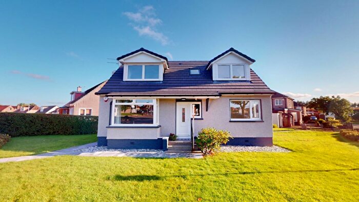 4 Bedroom Bungalow To Rent In Gleniffer Road, Renfrew, PA4