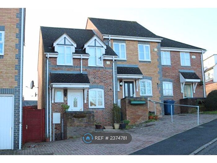2 Bedroom Semi-Detached House To Rent In Wheelers Park, High Wycombe, HP13