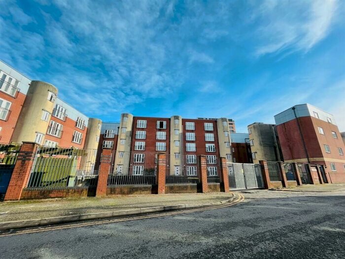 2 Bedroom Apartment To Rent In Caminada House, St Lawrence Street, Hulme, M15