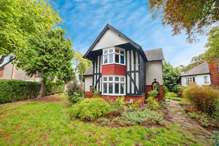 4 Bedroom Detached House For Sale In Rufford Avenue, Mansfield, Nottinghamshire, NG18