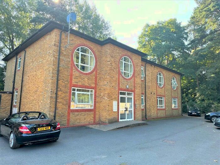 2 Bedroom Flat To Rent In Compton Place, Bordon, Hampshire, GU35