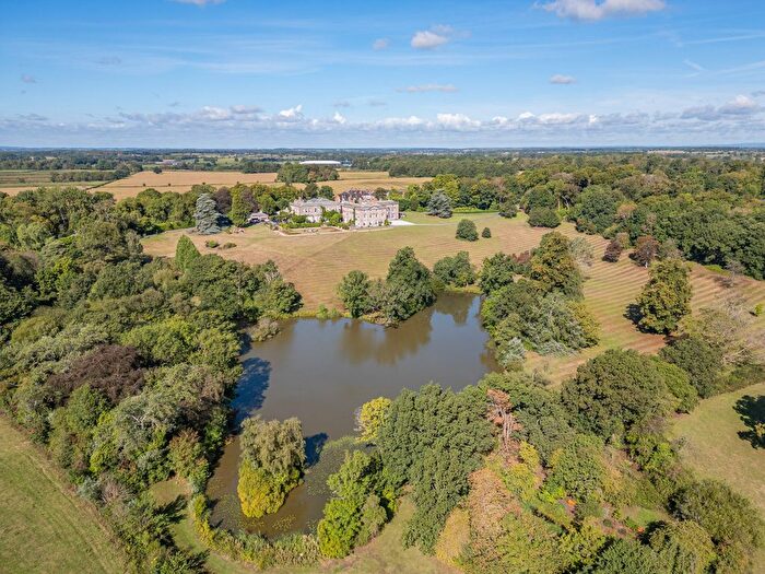 5 Bedroom Country House For Sale In Rangemore Hall, Burton-On-Trent, DE13