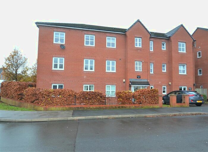2 Bedroom Flat To Rent In Thorncroft Avenue, Tyldesley, Manchester M29