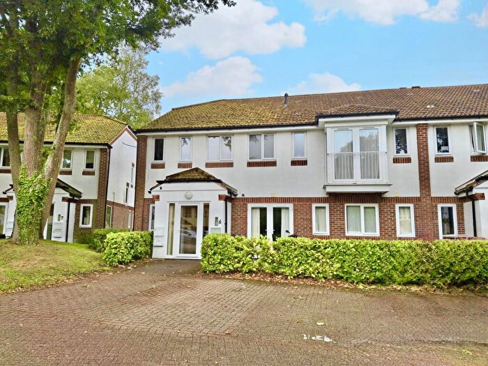 2 Bedroom Apartment To Rent In The Spinney, Denmead., PO7