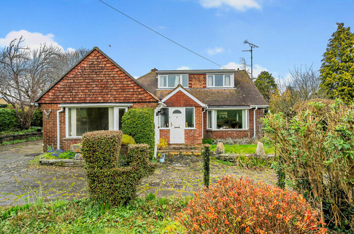 4 Bedroom Detached House For Sale In Hackwood Lane, Cliddesden, Basingstoke, RG25