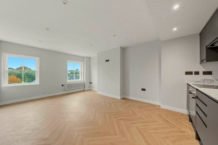 2 Bedroom Flat To Rent In Chapel Street, Diss, IP22