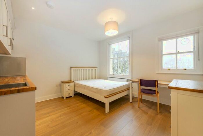 Studio To Rent In Taviton Street, St Pancras, WC1H