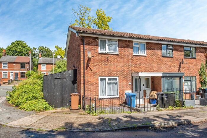 3 Bedroom End Of Terrace House For Sale In Weaver Close, Ipswich, IP1