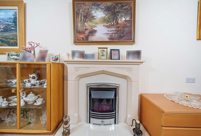 2 Bedroom Flat For Sale In Heathville Road, Gloucester, Gloucestershire, GL1