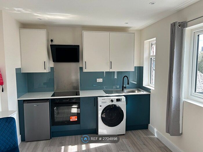 1 Bedroom Flat To Rent In Wellesley Road, Harrow, HA1