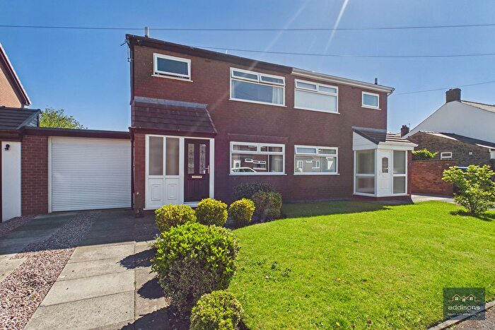 3 Bedroom Semi-Detached House For Sale In Croft Avenue, Orrell, Wigan, WN5